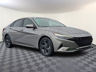 Used 2022 Hyundai Elantra SEL w/ Convenience Package image 1