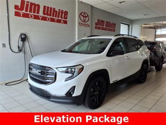 Used 2020 GMC Terrain SLT w/ Preferred Package image 1