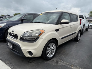 Used 2013 Kia Soul + image 1