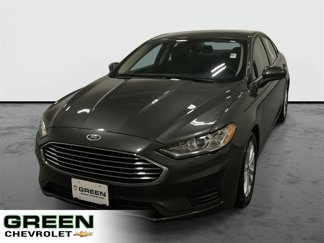 Used 2020 Ford Fusion SE image 1