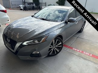 Used 2019 Nissan Altima 2.5 Platinum image 1