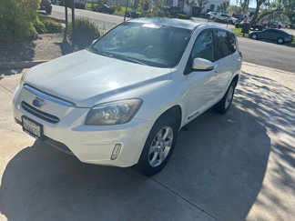 Used 2014 Toyota RAV4 EV image 1