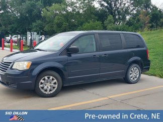 Used 2008 Chrysler Town & Country LX image 1