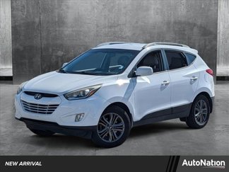 Used 2015 Hyundai Tucson SE image 1