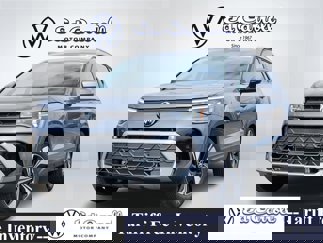 New 2025 Volkswagen Taos SE image 1
