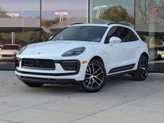 Certified 2024 Porsche Macan image 1