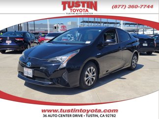 Certified 2018 Toyota Prius Three image 1