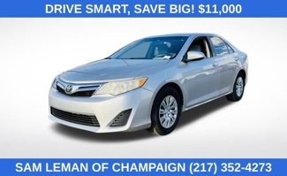 Used 2014 Toyota Camry L image 1