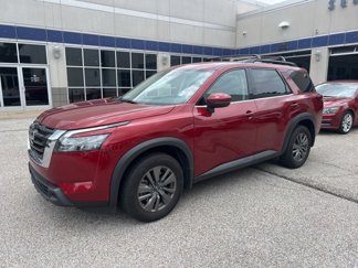 Used 2023 Nissan Pathfinder SV image 1