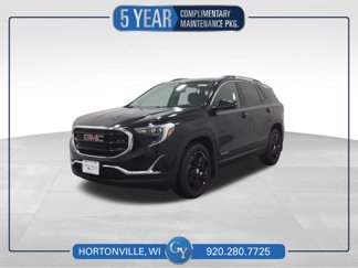 Used 2021 GMC Terrain SLT image 1