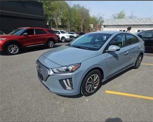 Used 2021 Hyundai Ioniq SE image 1
