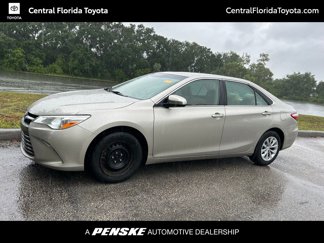 Used 2017 Toyota Camry XSE image 1