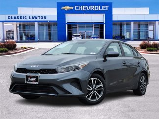 Used 2023 Kia Forte LXS image 1