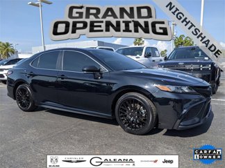 Used 2023 Toyota Camry SE image 1