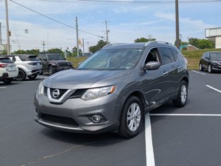 Used 2015 Nissan Rogue SV image 1