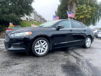 Used 2016 Ford Fusion SE image 1
