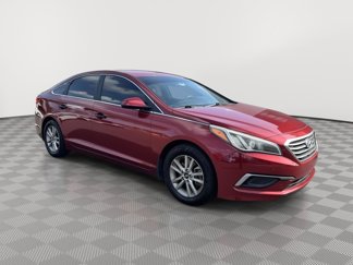 Used 2016 Hyundai Sonata SE image 1