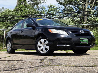 Used 2009 Toyota Camry LE image 1