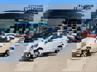 Used 2017 Nissan Versa S image 1