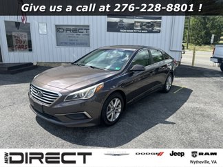 Used 2016 Hyundai Sonata SE image 1
