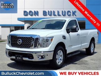 Used 2017 Nissan Titan SV image 1