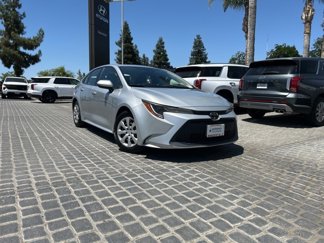 Used 2020 Toyota Corolla LE image 1