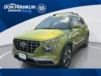 Used 2024 Hyundai Venue SEL image 1