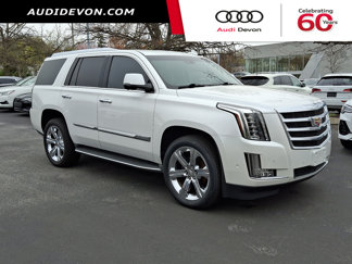 Used 2017 Cadillac Escalade Luxury image 1