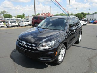 Used 2017 Volkswagen Tiguan Limited w/ Premium Package image 1