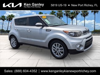 Used 2019 Kia Soul + image 1