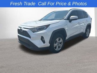 Used 2020 Toyota RAV4 XLE image 1