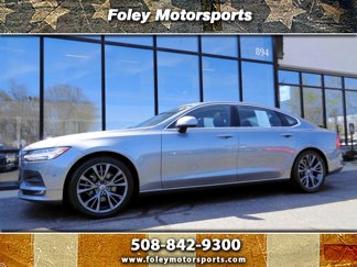 Used 2018 Volvo S90 T5 Momentum w/ Convenience Package image 1