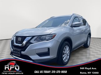 Used 2018 Nissan Rogue SV image 1