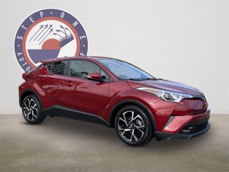 Used 2019 Toyota C-HR XLE image 1