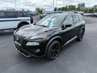 Used 2023 Nissan Rogue SV image 1