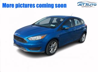 Used 2017 Ford Focus SE w/ Cold Weather Package image 1