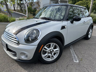 Used 2011 MINI Cooper Hardtop image 1