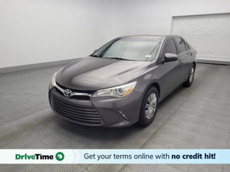 Used 2017 Toyota Camry LE image 1