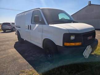 Used 2010 GMC Savana 2500 image 1
