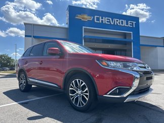 Used 2018 Mitsubishi Outlander SE image 1