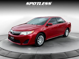 Used 2012 Toyota Camry LE image 1