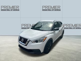 Used 2020 Nissan Kicks S image 1