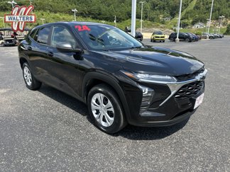 Used 2024 Chevrolet Trax LS image 1