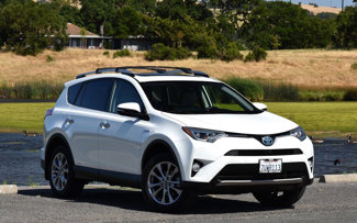 Used 2016 Toyota RAV4 Limited image 1