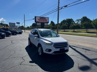 Used 2017 Ford Escape SE w/ Equipment Group 201A image 1