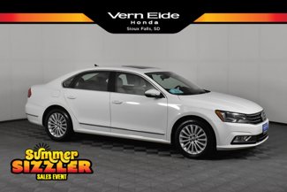 Used 2016 Volkswagen Passat 1.8T SE image 1
