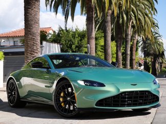 Used 2023 Aston Martin V8 Vantage Coupe image 1