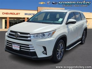 Used 2019 Toyota Highlander XLE image 1