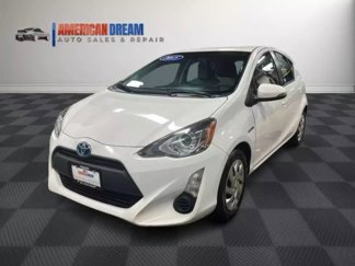 Used 2015 Toyota Prius C One image 1