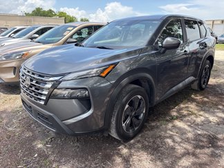 Used 2024 Nissan Rogue SV image 1